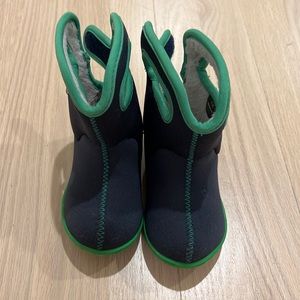 Bogs toddler navy boots size 5